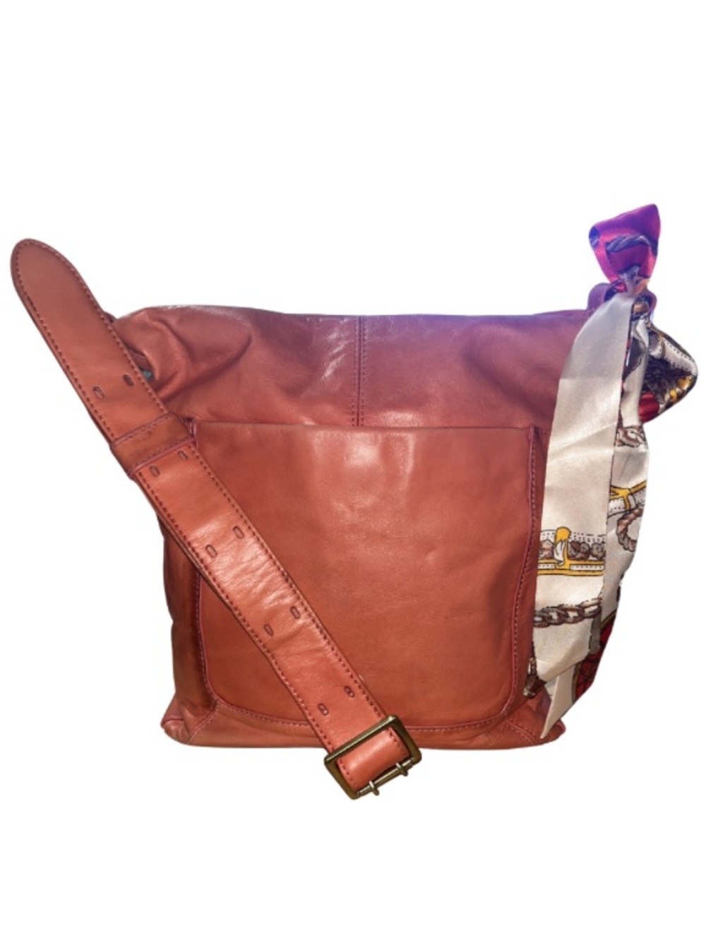 Beautiful HOBO
“Delilah"
Coral Leather Crossbody Bag - Picture 3 of 16